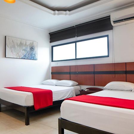 Hoteles En Guayaquil - Suites Guayaquil Cerca Del Aeropuerto מראה חיצוני תמונה