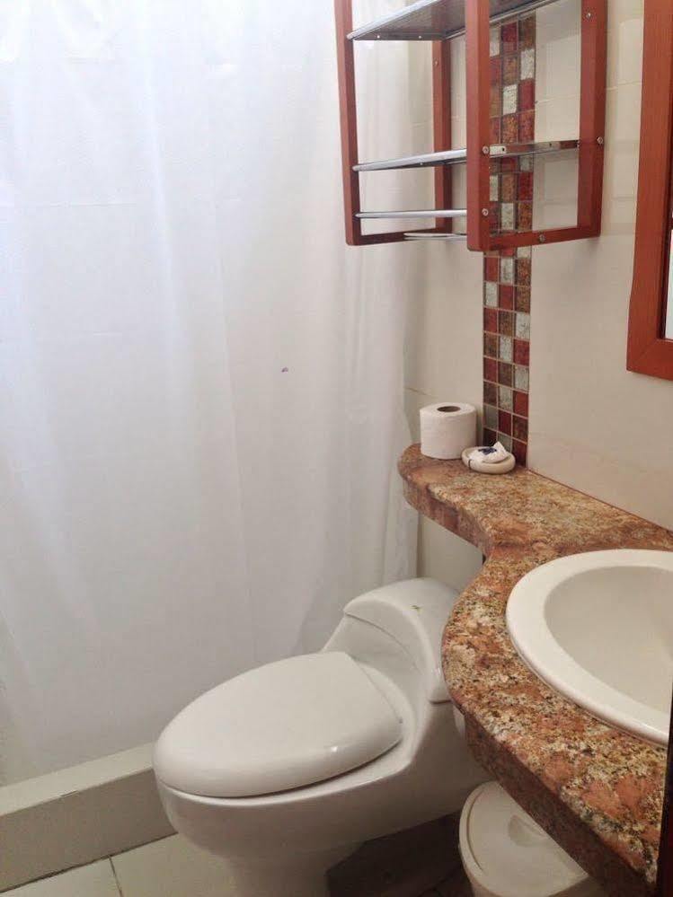 Hoteles En Guayaquil - Suites Guayaquil Cerca Del Aeropuerto מראה חיצוני תמונה
