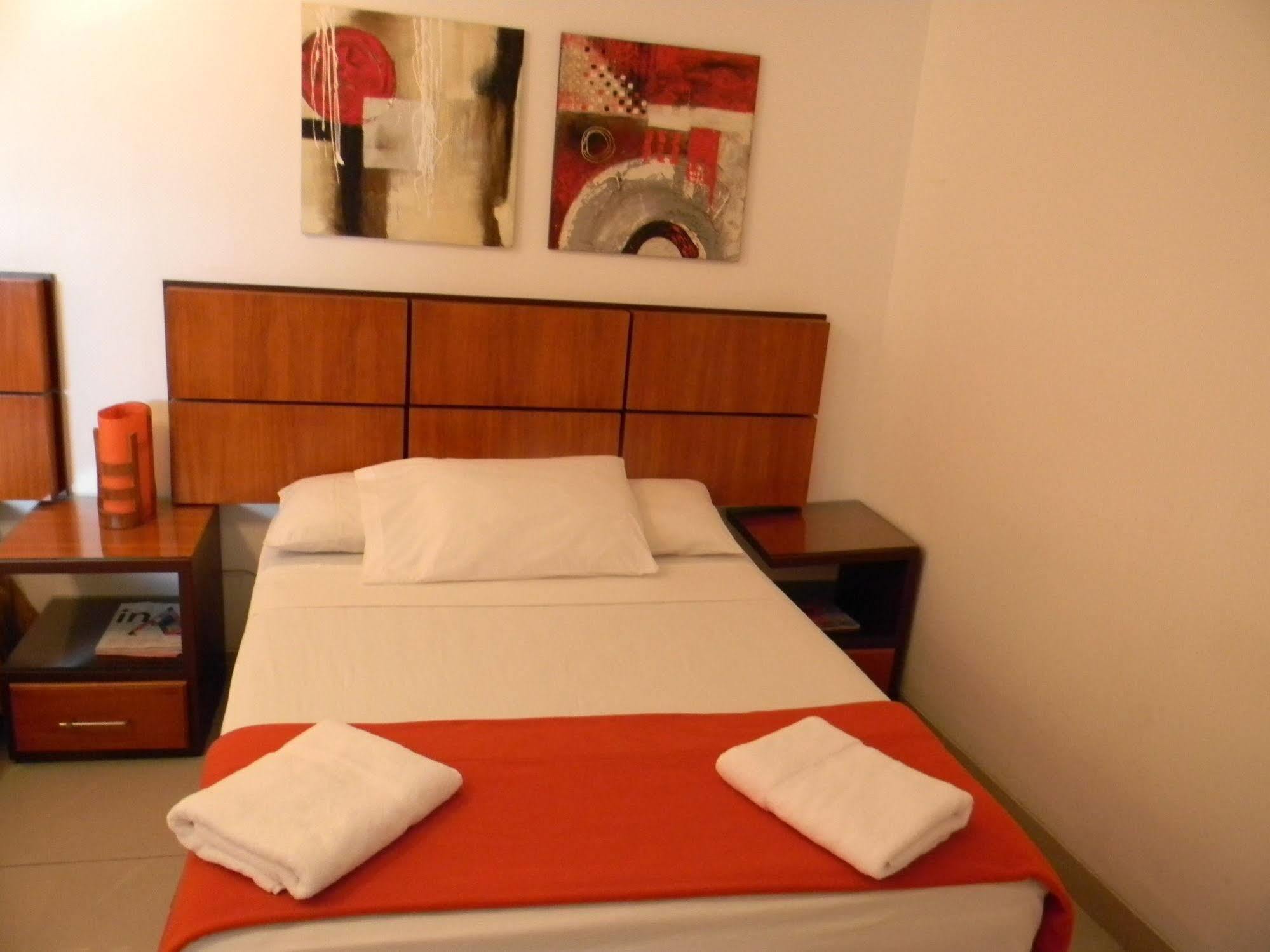 Hoteles En Guayaquil - Suites Guayaquil Cerca Del Aeropuerto מראה חיצוני תמונה