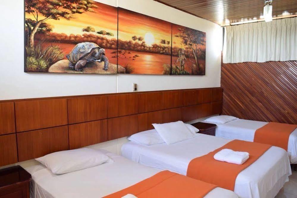 Hoteles En Guayaquil - Suites Guayaquil Cerca Del Aeropuerto מראה חיצוני תמונה